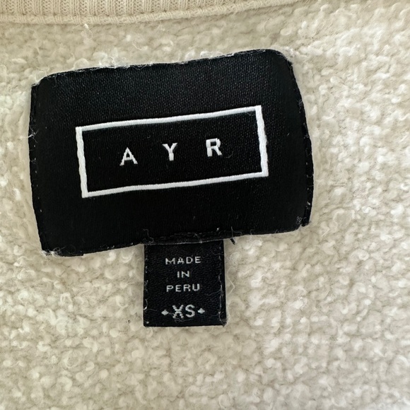 AYR The Sweatshirt - Seashell - Women XS - Picture 6 of 11